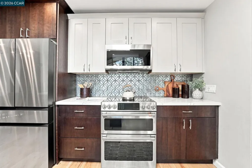 859 Mountain View Dr Lafayette, CA 94549