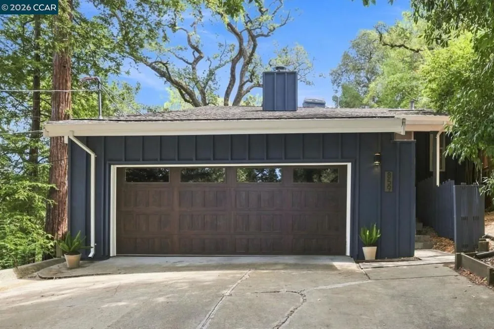 859 Mountain View Dr Lafayette, CA 94549
