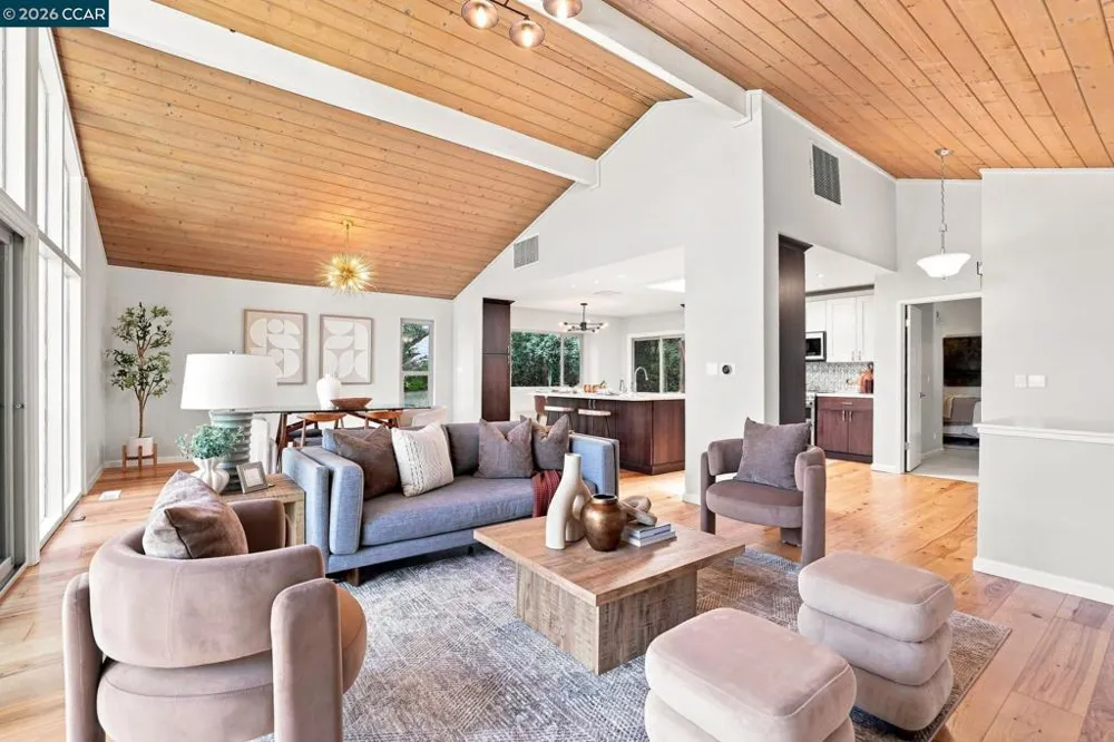 859 Mountain View Dr Lafayette, CA 94549