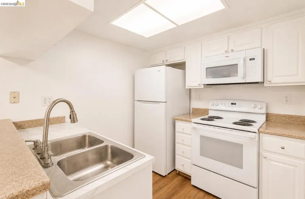 51 Massolo Dr #C Pleasant Hill, CA 94523