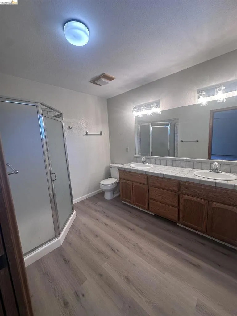 21120 HEMLOCK  ST. Groveland, CA 95321