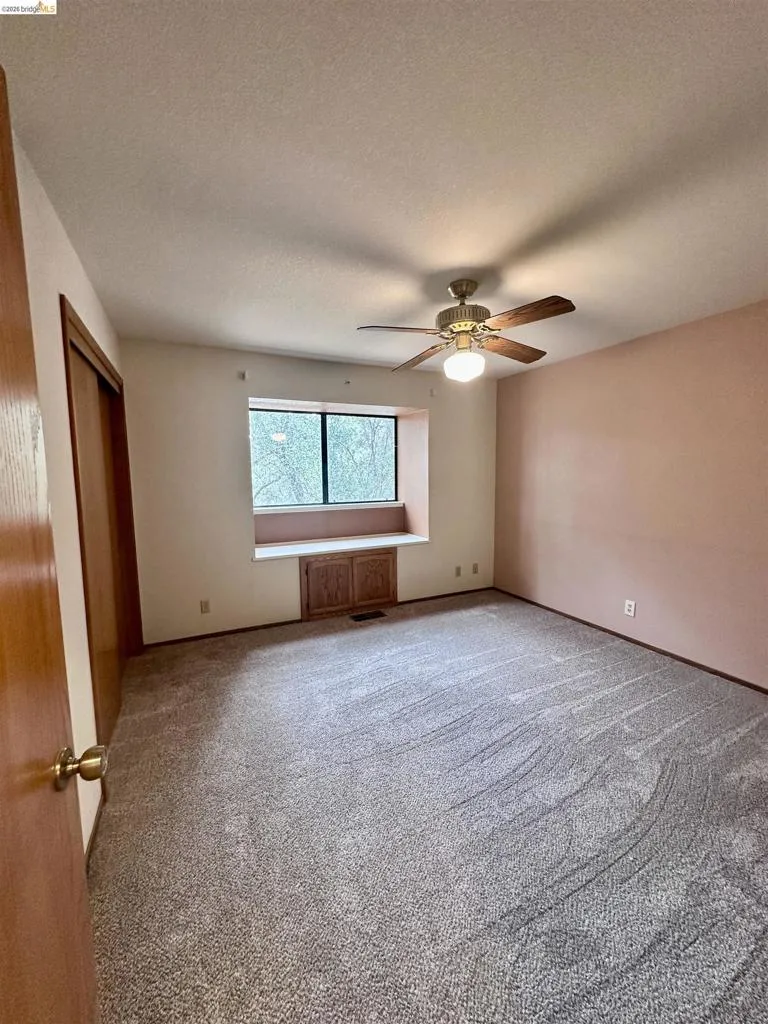 21120 HEMLOCK  ST. Groveland, CA 95321