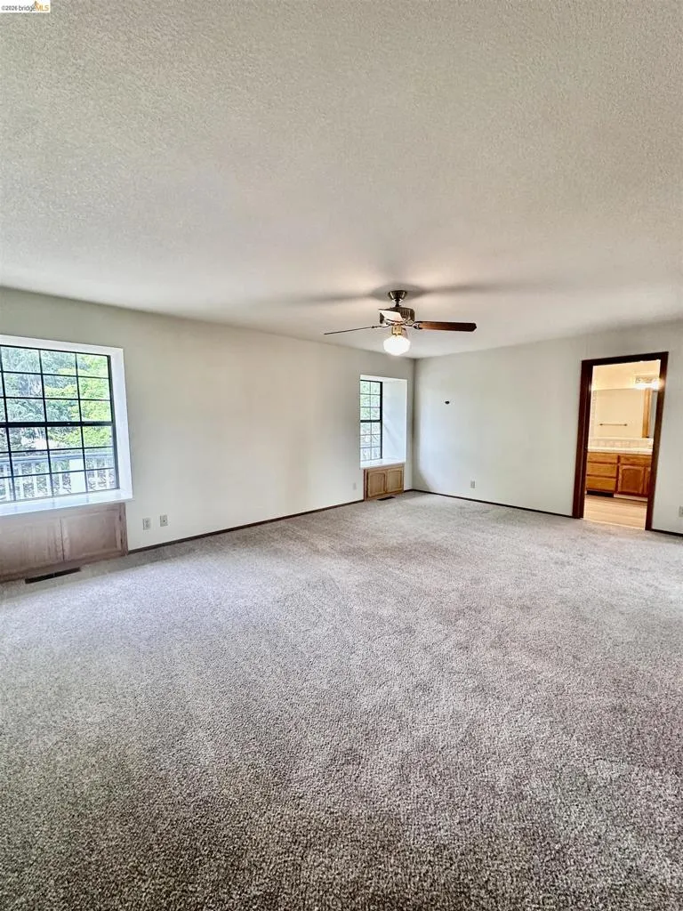 21120 HEMLOCK  ST. Groveland, CA 95321