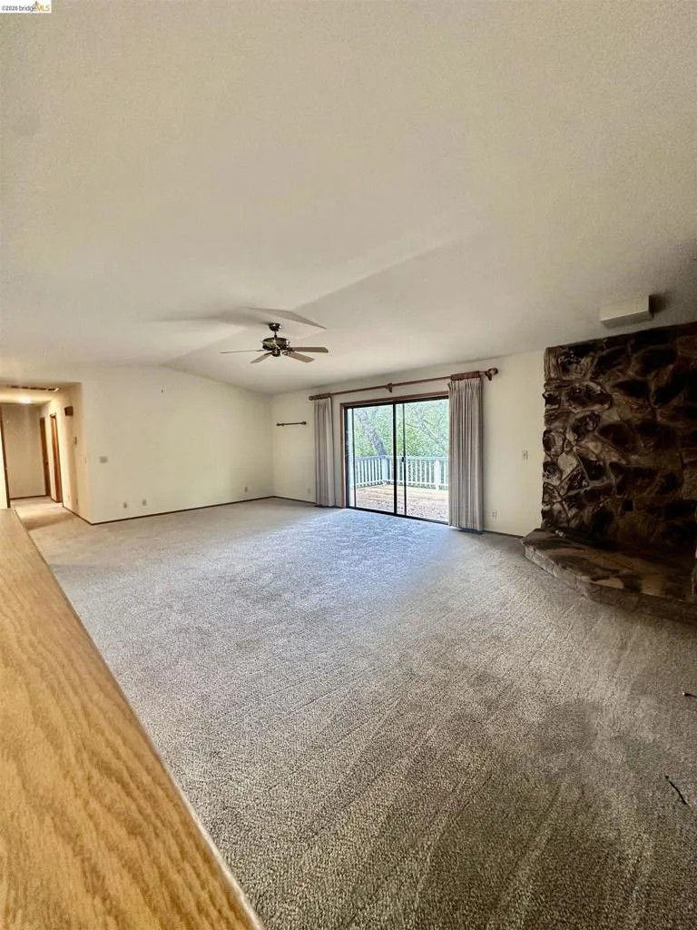 21120 HEMLOCK  ST. Groveland, CA 95321