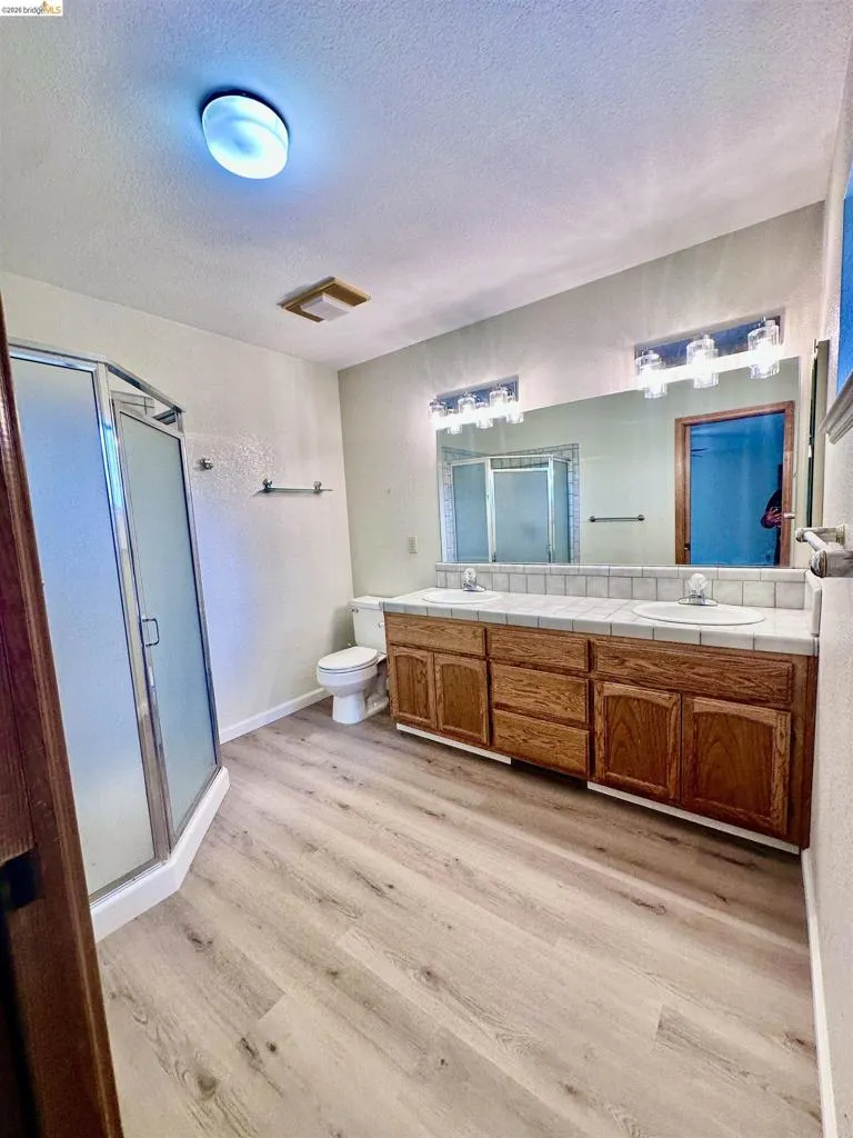 21120 HEMLOCK  ST. Groveland, CA 95321