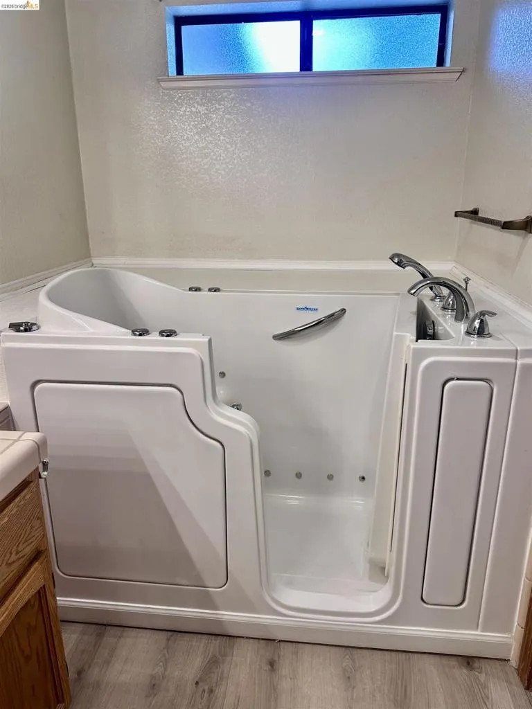 21120 HEMLOCK  ST. Groveland, CA 95321