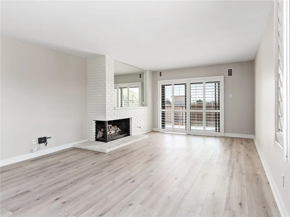 900 Cedar Street #301 El Segundo, CA 90245