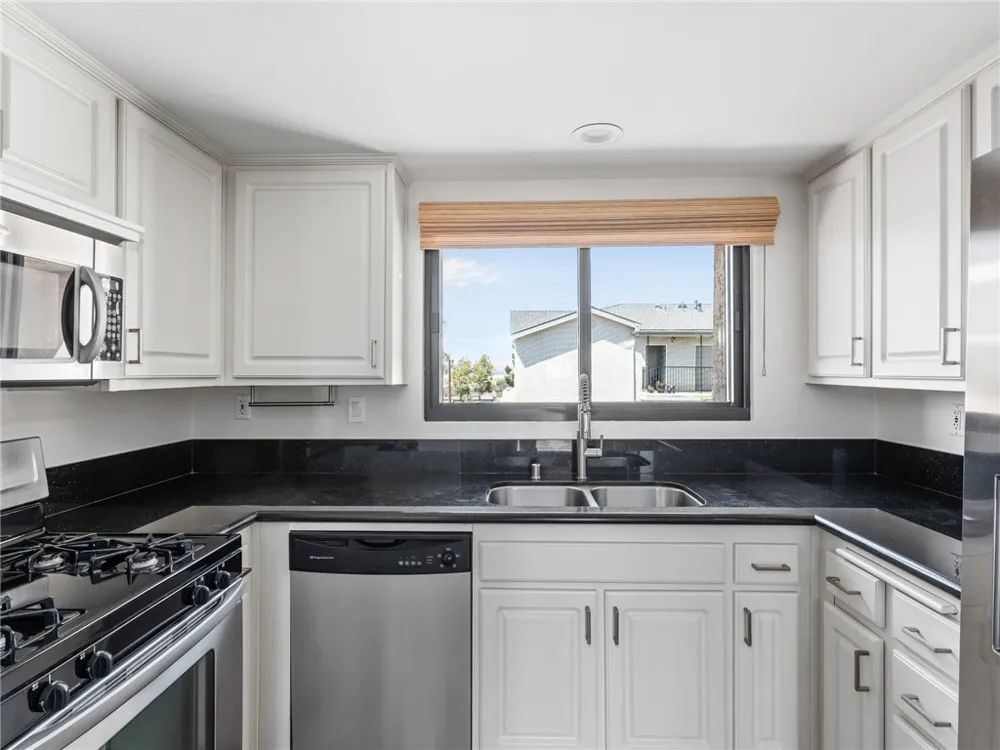 900 Cedar Street #301 El Segundo, CA 90245