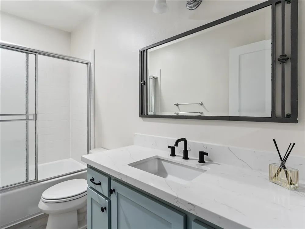 900 Cedar Street #301 El Segundo, CA 90245