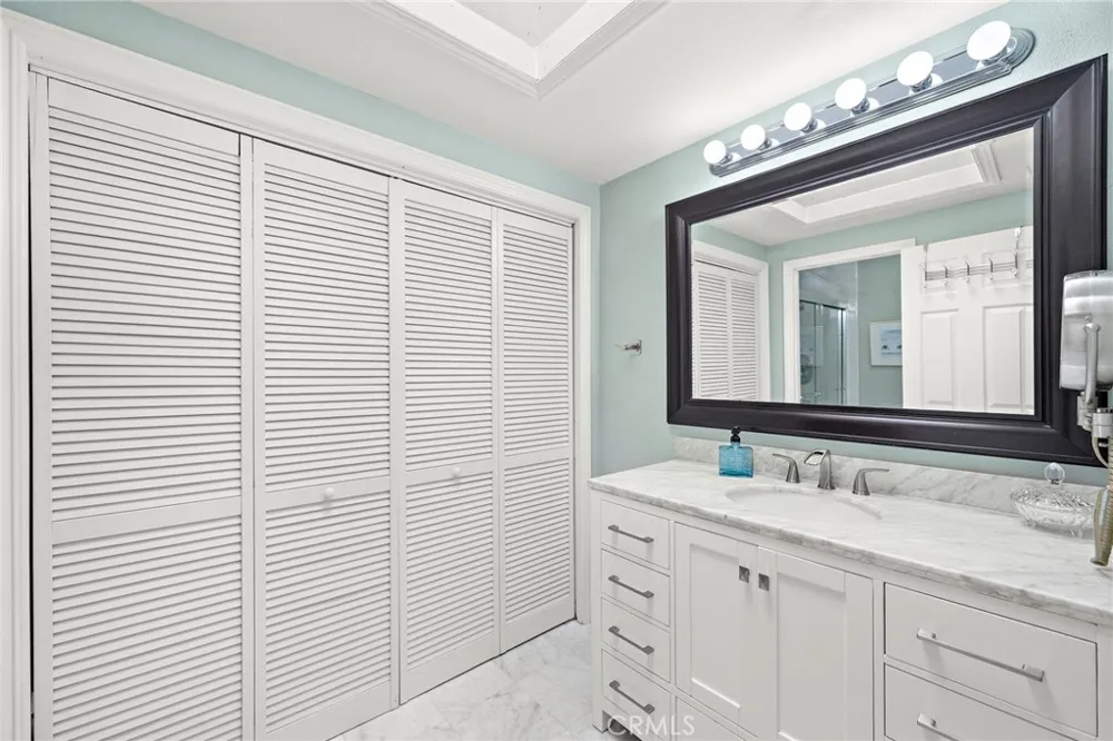 25042 Greenbay Drive Lake Forest, CA 92630