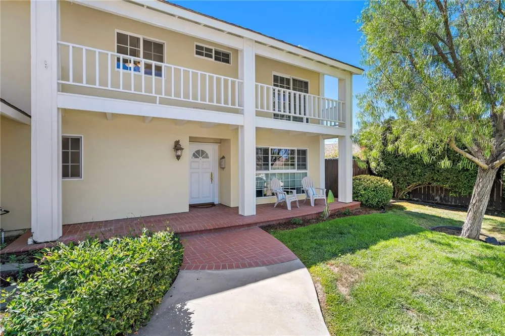 25042 Greenbay Drive Lake Forest, CA 92630