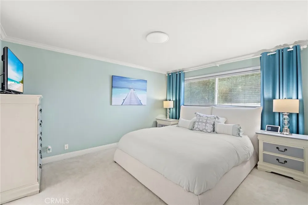 25042 Greenbay Drive Lake Forest, CA 92630