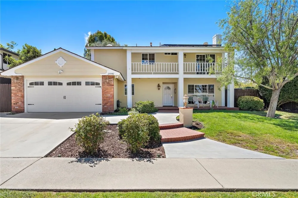 25042 Greenbay Drive Lake Forest, CA 92630