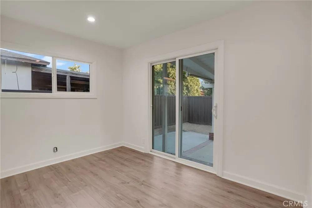 22432 Berdon Street Woodland Hills, CA 91367