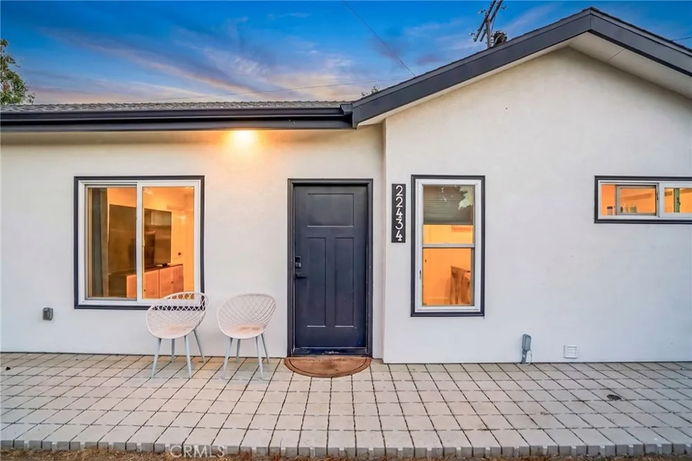 22432 Berdon Street Woodland Hills, CA 91367