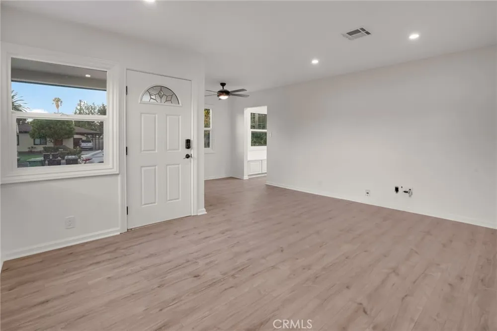 22432 Berdon Street Woodland Hills, CA 91367