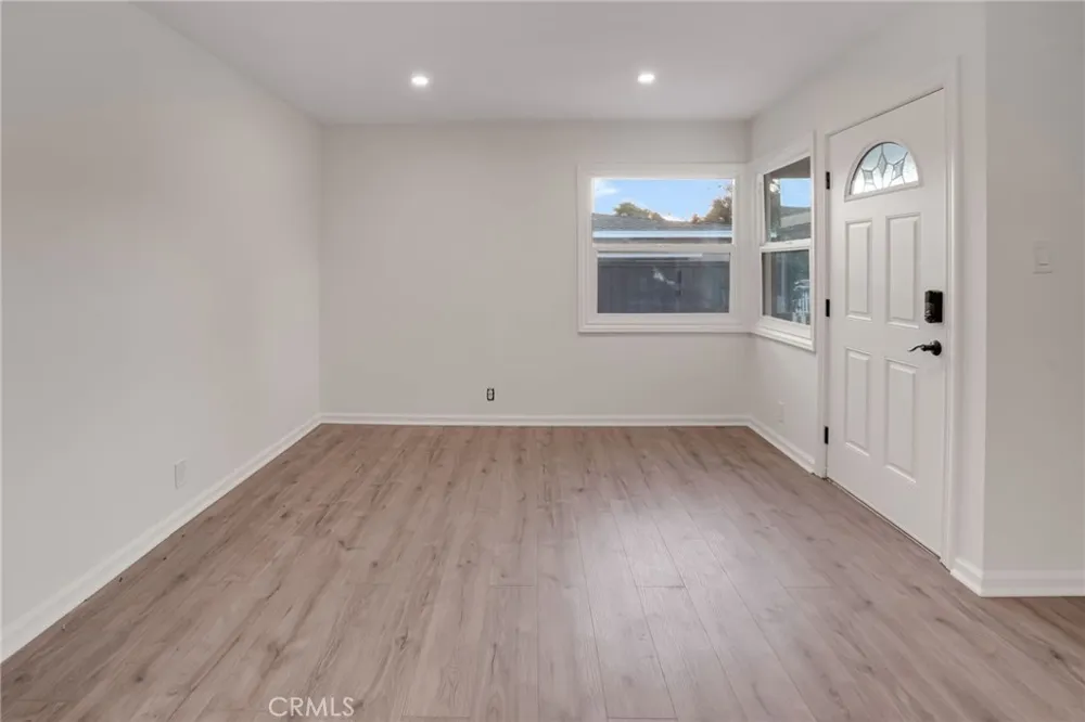 22432 Berdon Street Woodland Hills, CA 91367