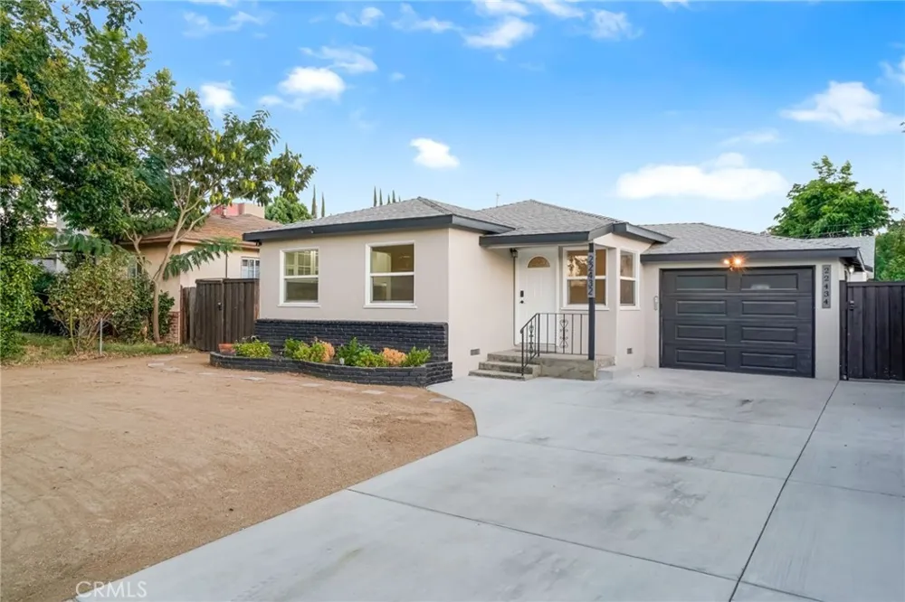 22432 Berdon Street Woodland Hills, CA 91367