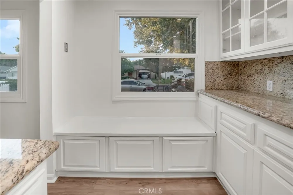 22432 Berdon Street Woodland Hills, CA 91367