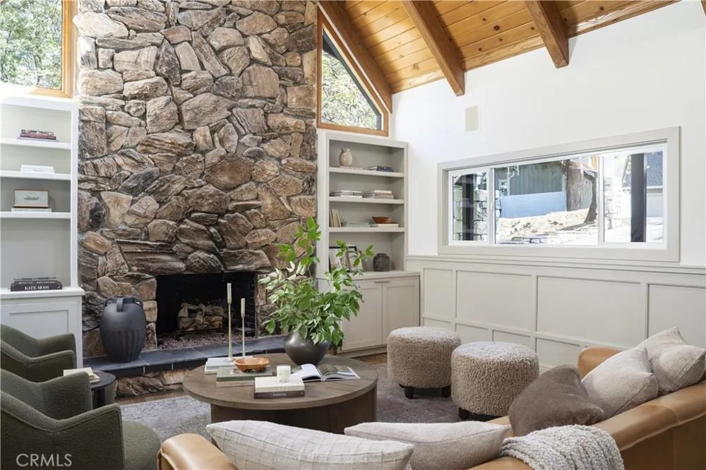 995 Tirol Lane Lake Arrowhead, CA 92352