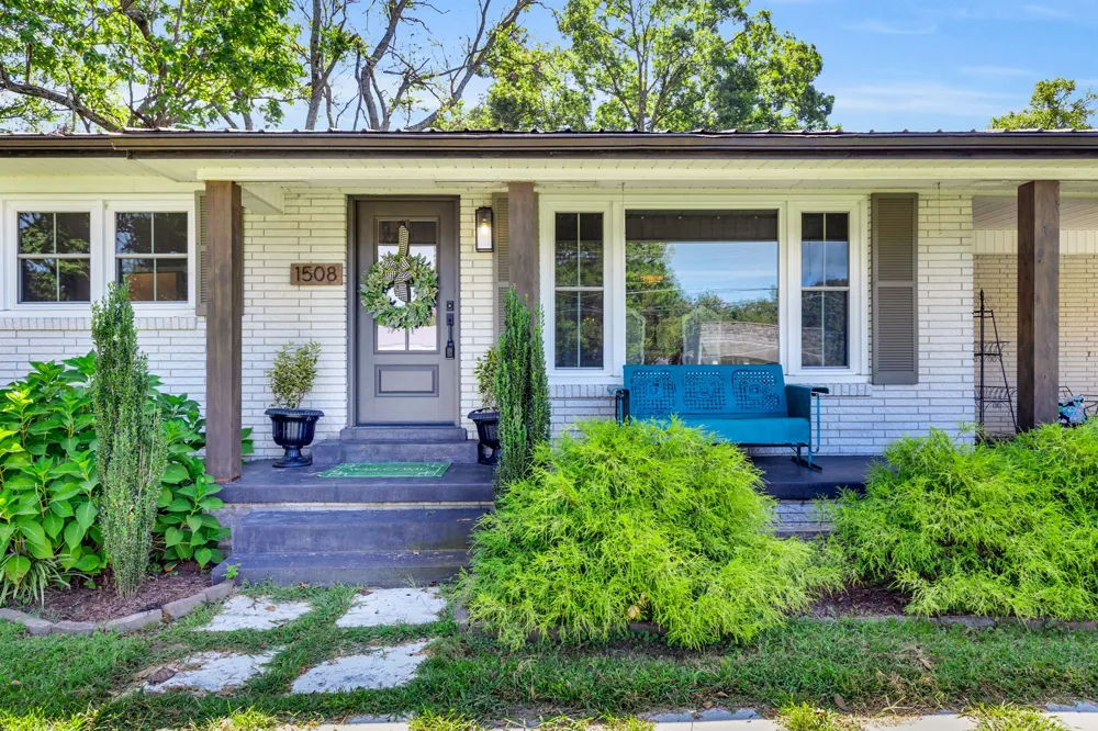 1508 Turnpike Rd Summertown, TN 38483