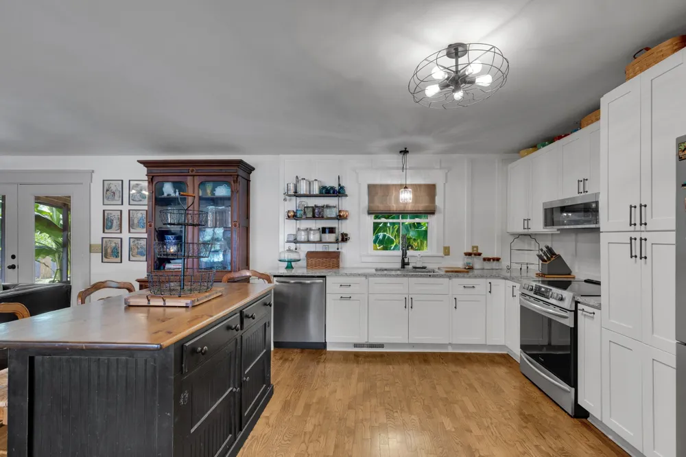 1508 Turnpike Rd Summertown, TN 38483