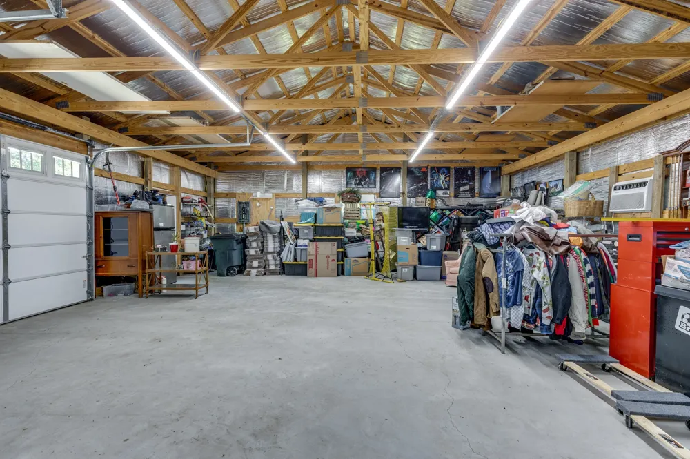 1508 Turnpike Rd Summertown, TN 38483