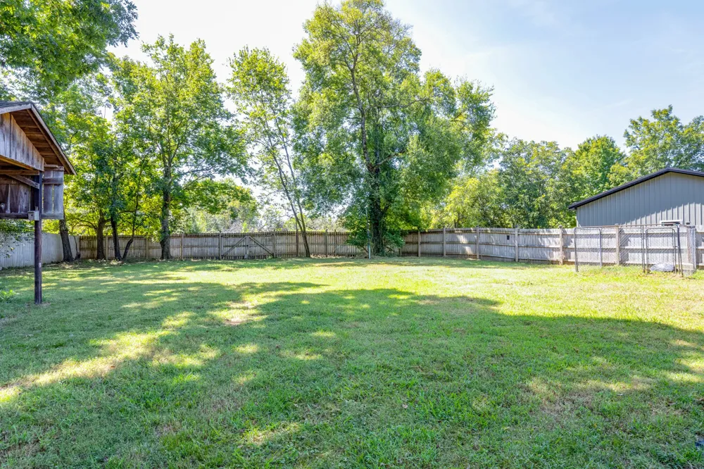 1508 Turnpike Rd Summertown, TN 38483