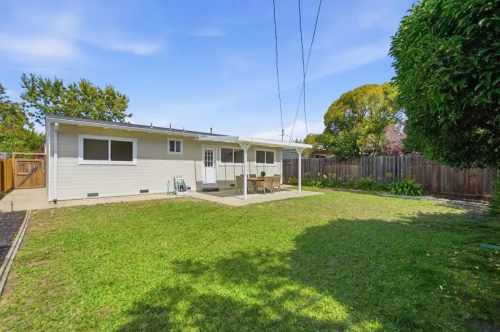 1546 Maxine Avenue San Mateo, CA 94401