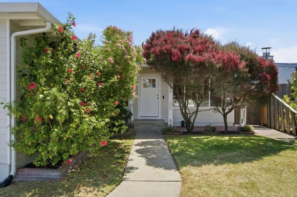 1546 Maxine Avenue San Mateo, CA 94401