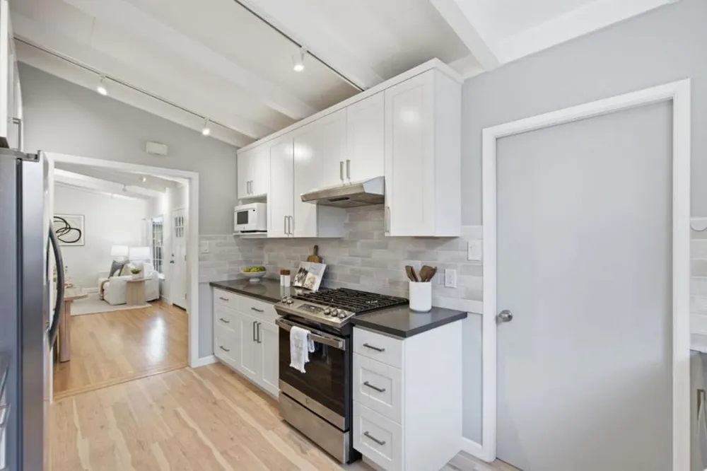 1546 Maxine Avenue San Mateo, CA 94401