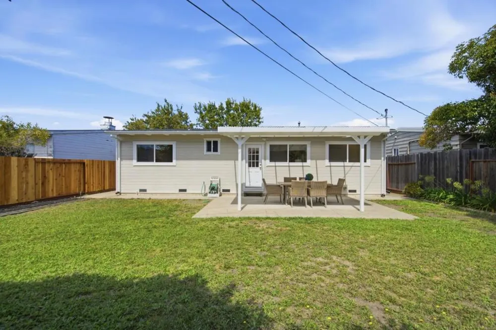 1546 Maxine Avenue San Mateo, CA 94401