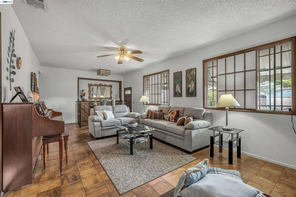 713 Falcon Drive Vallejo, CA 94589