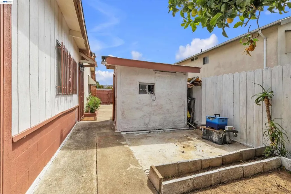 713 Falcon Drive Vallejo, CA 94589