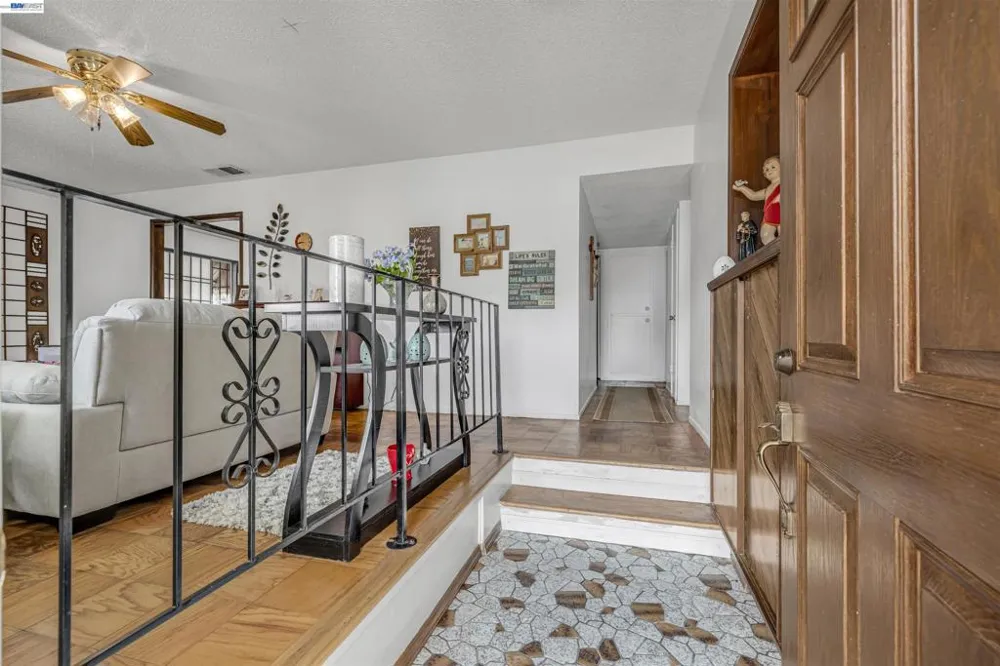 713 Falcon Drive Vallejo, CA 94589