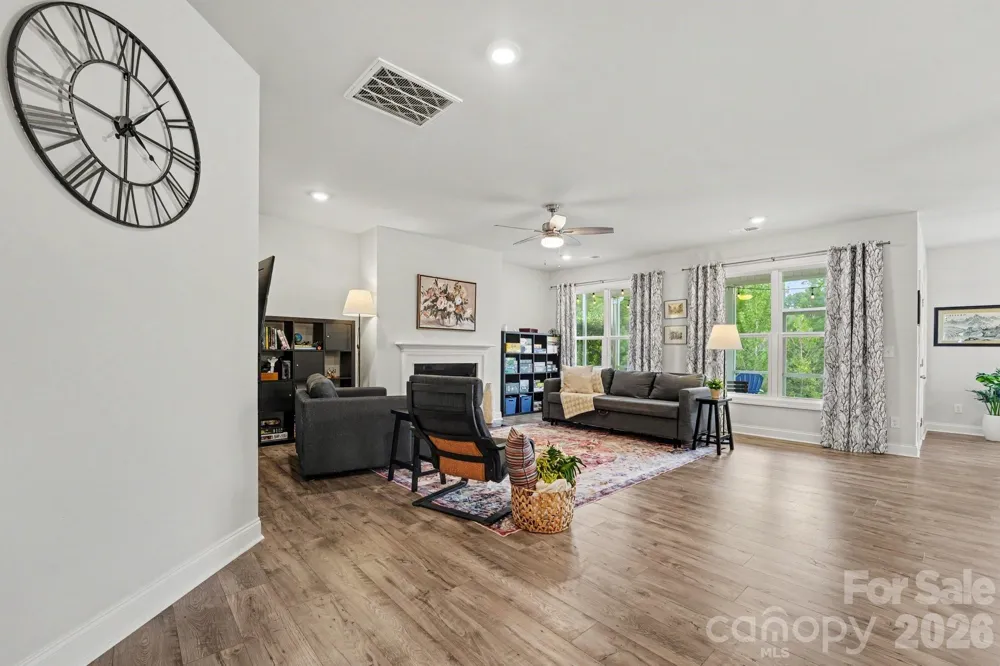 6858 Hunts Mesa Drive Fort Mill, SC 29707