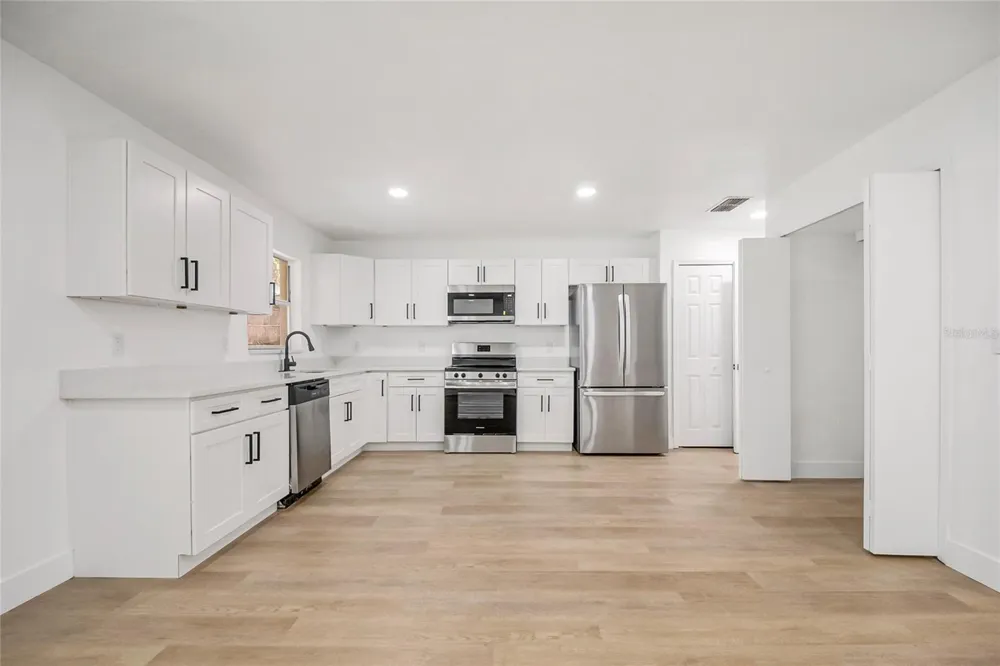 11424 MANDARIN DRIVE Clermont, FL 34711