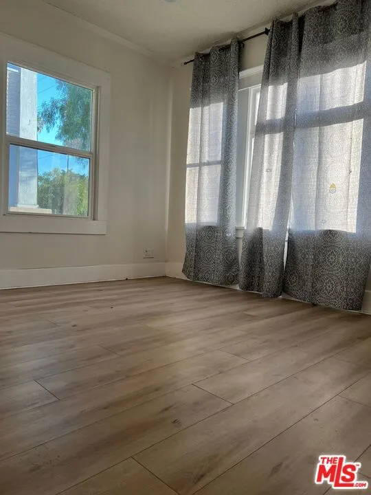 1028 Broad Avenue Los Angeles, CA 90744