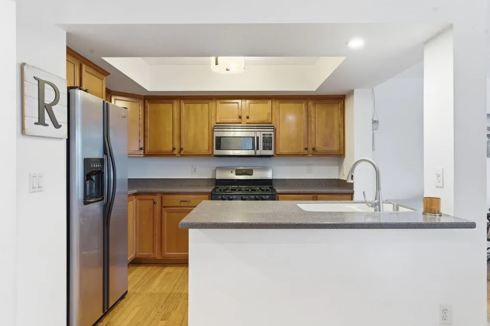 15665 24th Avenue #E Plymouth, MN 55447