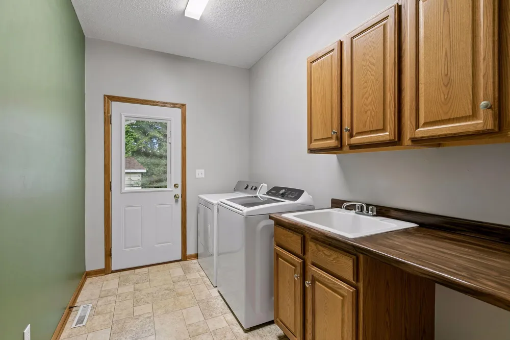 13185 Island View Drive NW Elk River, MN 55330