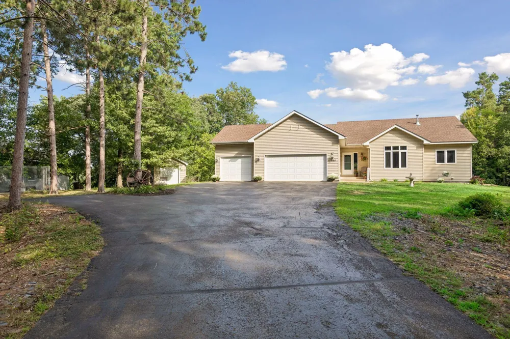 13185 Island View Drive NW Elk River, MN 55330