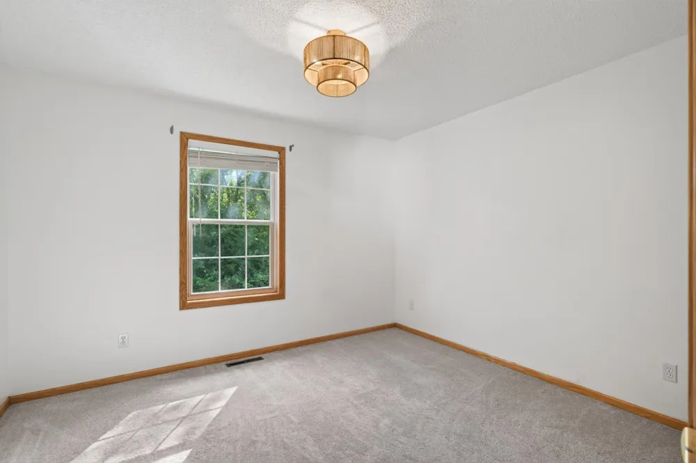 9236 Merrimac Lane Maple Grove, MN 55311