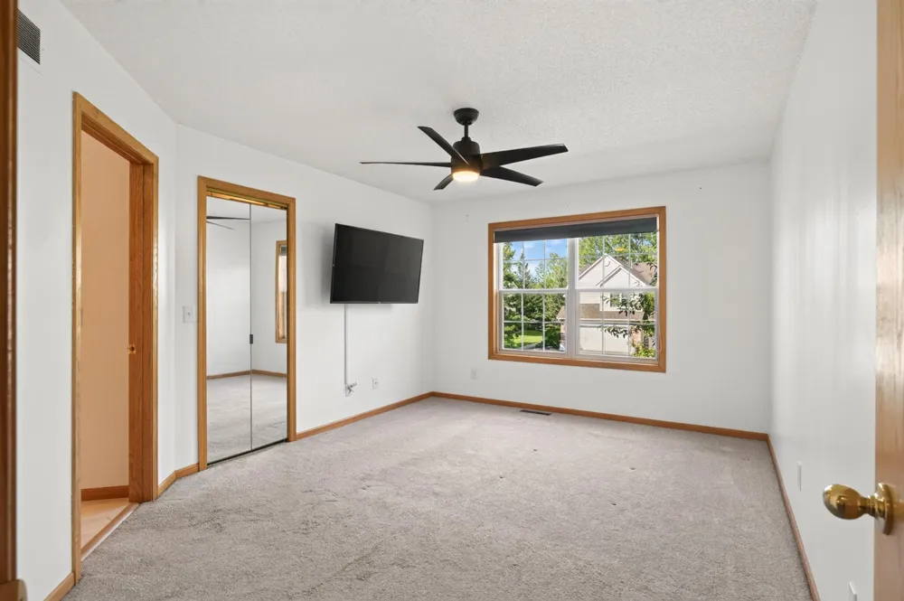 9236 Merrimac Lane Maple Grove, MN 55311