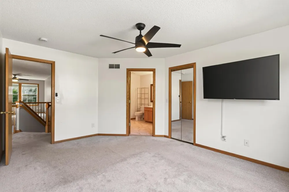 9236 Merrimac Lane Maple Grove, MN 55311