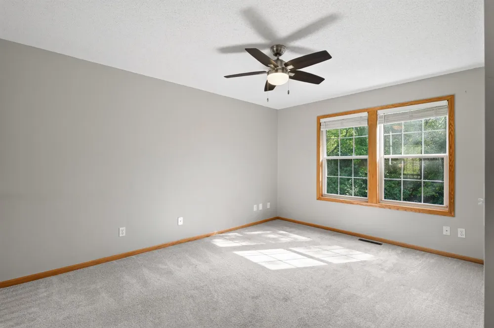 9236 Merrimac Lane Maple Grove, MN 55311