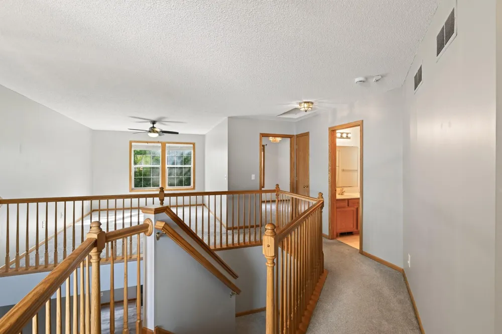 9236 Merrimac Lane Maple Grove, MN 55311