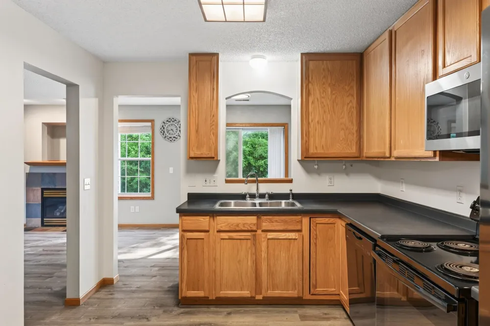9236 Merrimac Lane Maple Grove, MN 55311