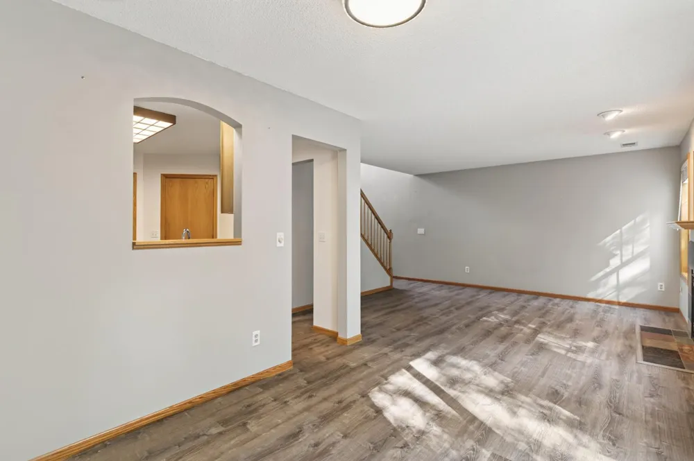 9236 Merrimac Lane Maple Grove, MN 55311