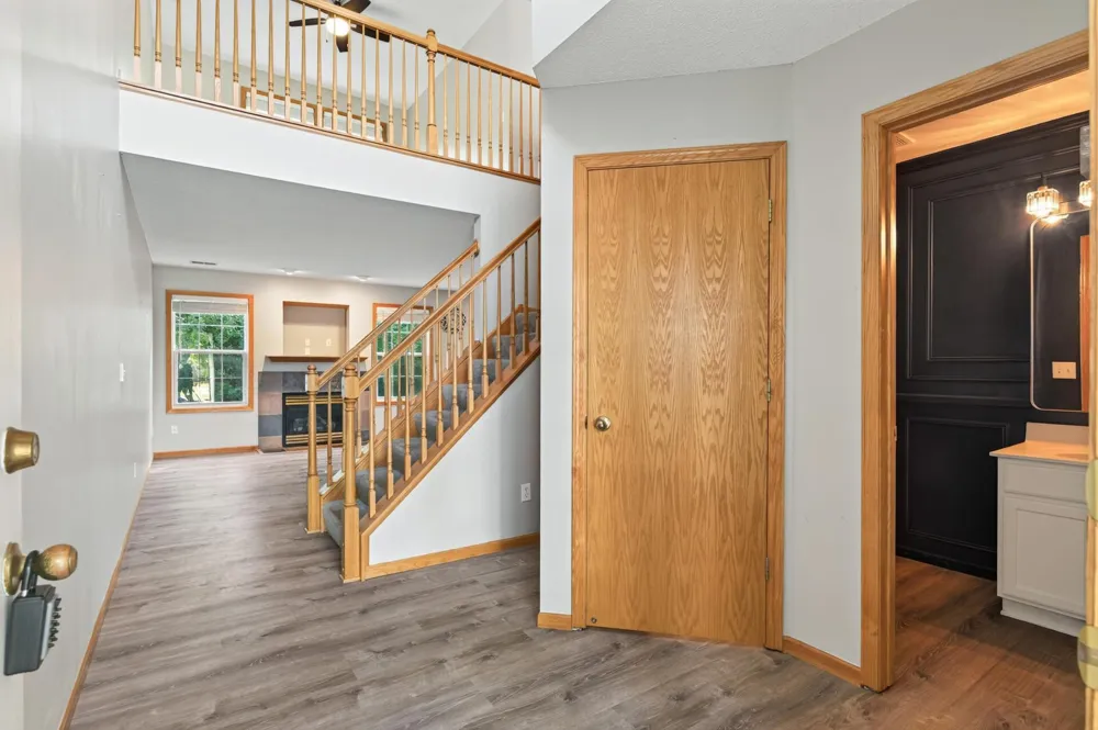 9236 Merrimac Lane Maple Grove, MN 55311
