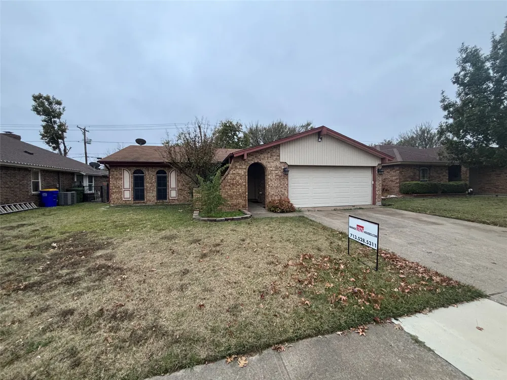 5916 Birchill Road Watauga, TX 76148